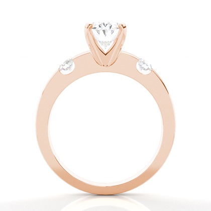 Drei Diamanten in einer Krappenfassung