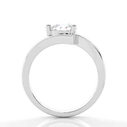 Moissanit ring in einer Krappenfassung