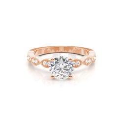 Diamant Verlobungsring in einer Krappenfassung mit Schulter Diamanten