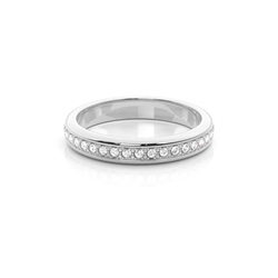 Eternity Diamant Ring in einer Pavefassung