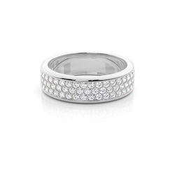 Eternity Diamant Ring in einer Pavefassung