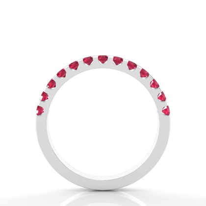 Halb Eternity Rubinring In Einer Krappenfassung