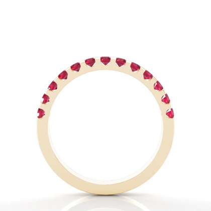 Halb Eternity Rubinring In Einer Krappenfassung