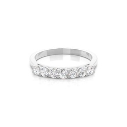 Anello Con Sette Pietre Con Montatura A 4 Griffe