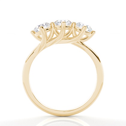 3 Diamant Ring einfach mit einer 4 Krappenfassung