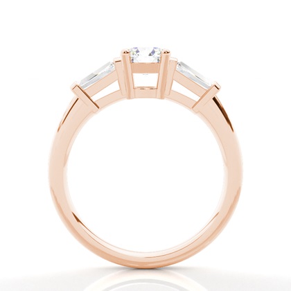 4-Krappen-Fassung, schlichter Ring mit drei Steinen