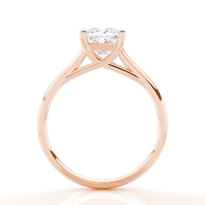 Moissanit ring in einer Krappenfassung