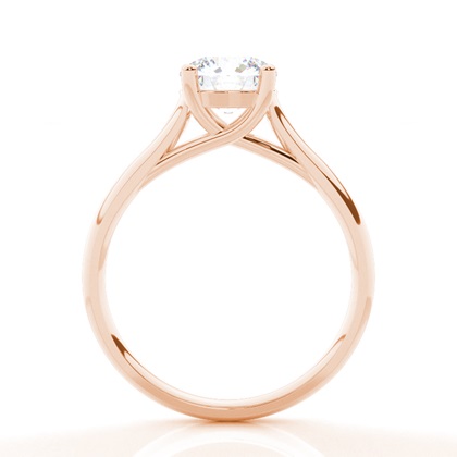 Moissanit ring in einer Krappenfassung