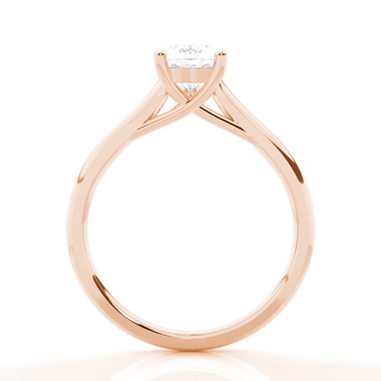 Moissanit ring in einer Krappenfassung