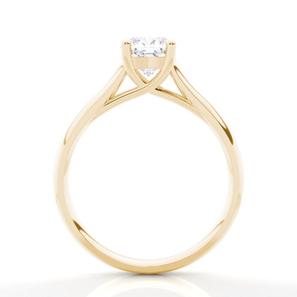 Moissanit ring in einer Krappenfassung