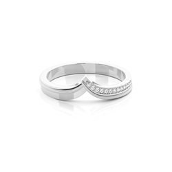 2.50mm Studded Slight Comfort Fit Diamond Shaped Band