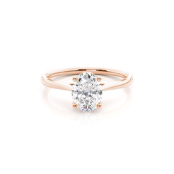 Diamantring in einer Krappenfassung