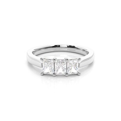 3 Diamanten gefasst in einer halben Zargenfassung und Krappenfassung