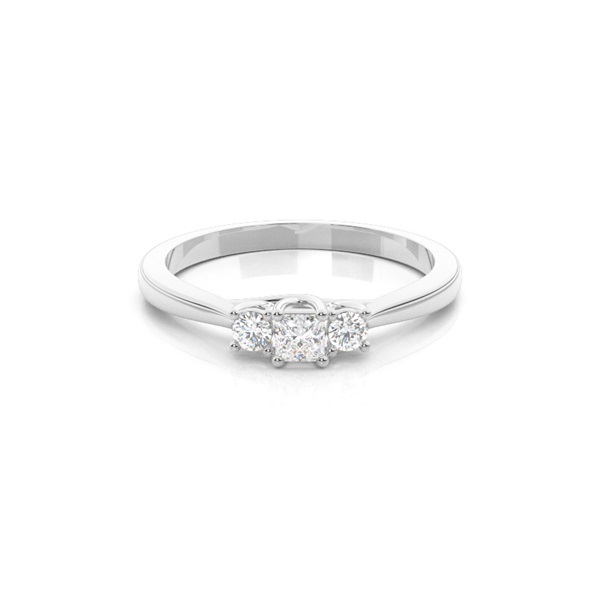 Verlobungsring mit Prinzessinnen-Dreisteinen in Krappenfassung