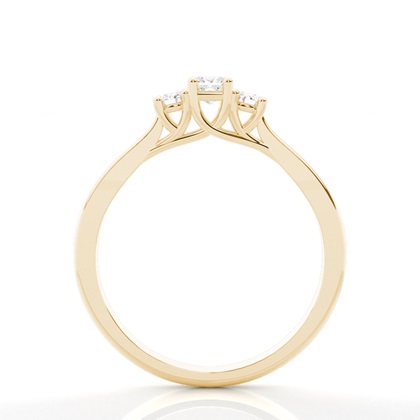 Verlobungsring mit Prinzessinnen-Dreisteinen in Krappenfassung