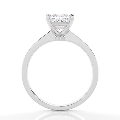 Diamantenring in einer Krappenfassung