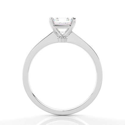 Diamantenring in einer Krappenfassung