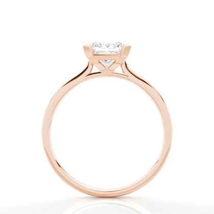 Diamantenring in einer Krappenfassung