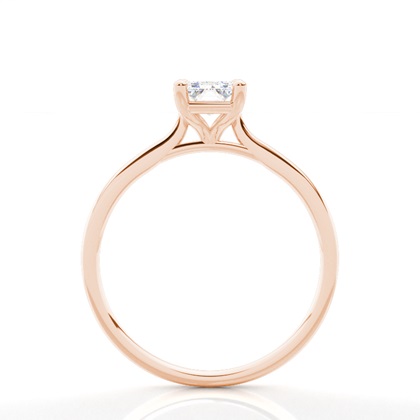 Diamantenring in einer Krappenfassung