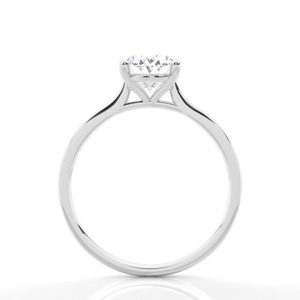 Diamantenring in einer Krappenfassung