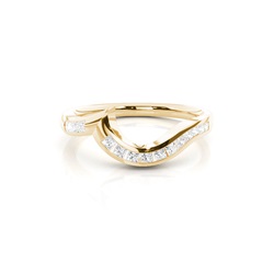 1.90mm Channel Setting Studded Princess Diamond Shaped Band
