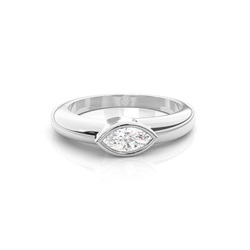 Diamant Verlobungsring in einer Krappenfassung mit passenden Ring
