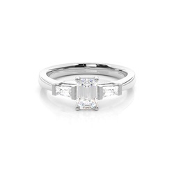 4 Prong Setting Plain Three Stone Ring