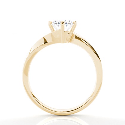 Oval Cut Diamond Rings