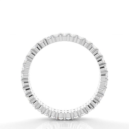 Halb Eternity Diamant Ring in einer Eingeriebenefassung