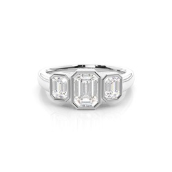 Multi Diamant Verlobungsring in einer Krappenfassung