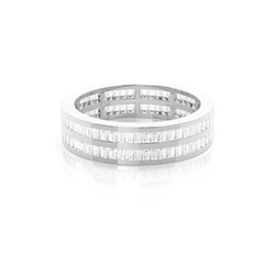 Eternity Diamant Ring in einer Kanalfassung