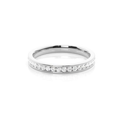 Runder Voll-Memoire Diamantring in einer Kanalfassung
