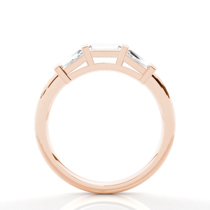 Diamant Verlobungsring in einer Krappenfassung mit passenden Ring