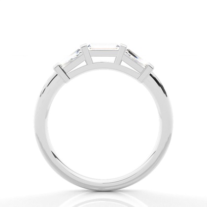 Diamant Verlobungsring in einer Krappenfassung mit passenden Ring