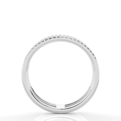 Runder Petite Diamantring mit einer Krappenfassung