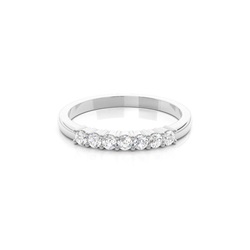 Eternity Diamant Ring in einer Kanalfassung