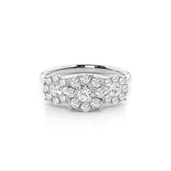 Medium Diamant Verlobungsring in einer Krappenfassung