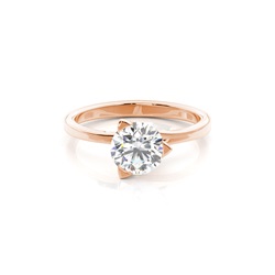 Diamant Verlobungsring in einer Krappenfassung mit Schulter Diamanten