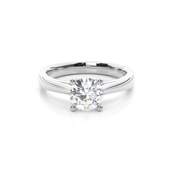 Multi Diamant Verlobungsring in einer Krappenfassung