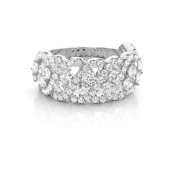Halb Eternity Diamant Ring in einer Kanalfassung