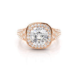 Diamant Verlobungsring in einer Krappenfassung mit Schulter Diamanten