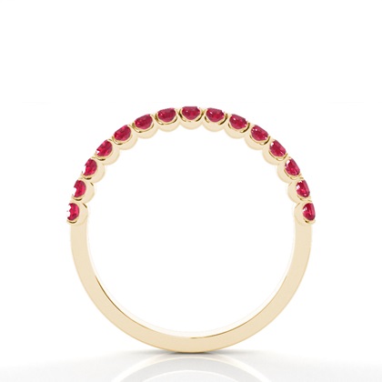 Vierzackiger Rubinring Mit Halber Ewigkeit