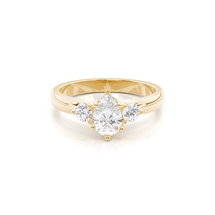 4 hrot Nastavení Hruška diamant Tri Kamenný Prsten