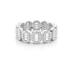 Halb Eternity Diamant Ring in einer Eingeriebenefassung