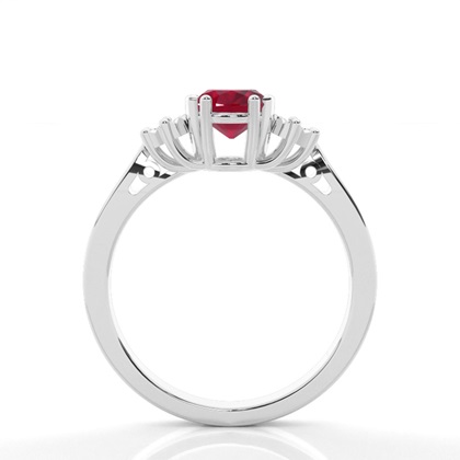 Ovaler Trilogie Rubinring