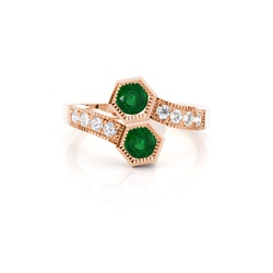 Full Setting Round Emerald Fashion Ring