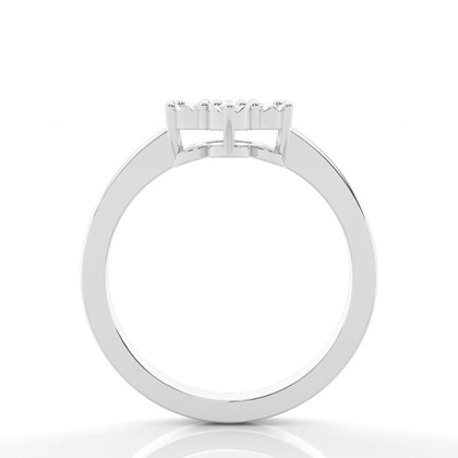 Cluster Prong Setting Round Diamond Ring