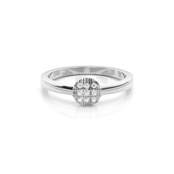 Plate Prong Setting Round Diamond Cluster Ring
