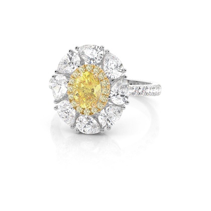 Oval Cut Diamond Rings