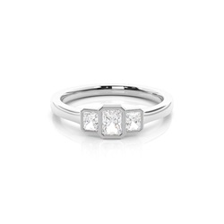 Anello Di Fidanzamento Con Diamante Trilogy Radiant Con Castone